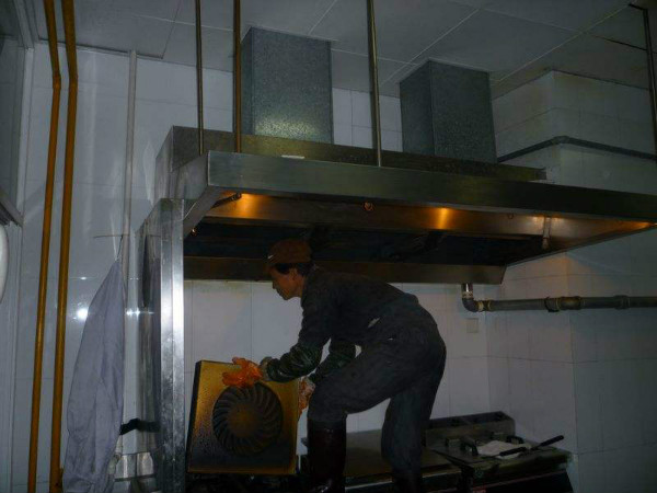 上海学校食堂厨房排油烟-净览暖通工程-学校食堂厨房排油烟厂家