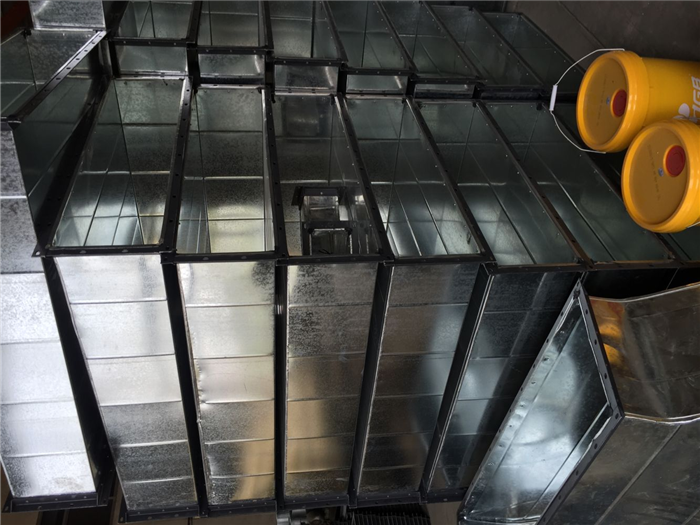博海宏达镀锌板批发(图)|玻璃钢通风管道|唐山风管