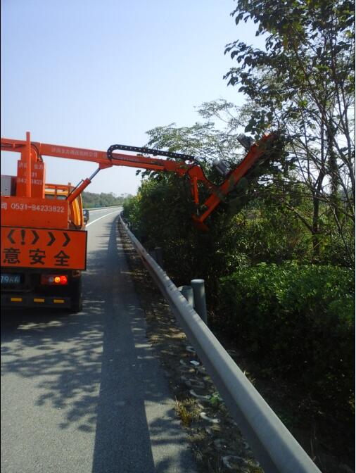青海高速公路绿化修剪机生产厂家规格尺寸