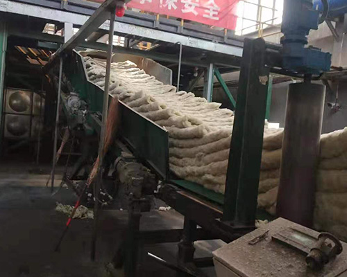 朔州复合岩棉板-兴富利伟业科技公司-复合岩棉板生产厂家