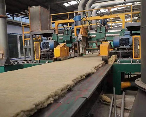 太原复合竖丝岩棉板-兴富利伟业科技公司-复合竖丝岩棉板多少钱