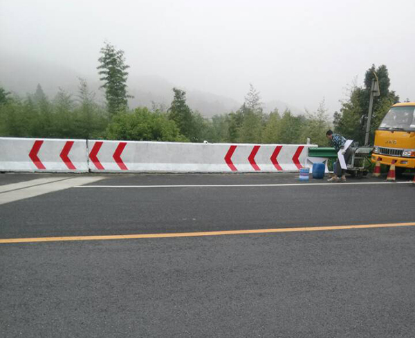 巢湖道路減速帶、道路減速帶多少錢、昌順交通設施(多圖)