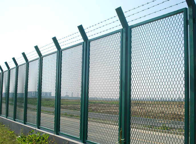 龙泰百川栅栏(图)-厂区护栏网边框款式-武汉厂区护栏网