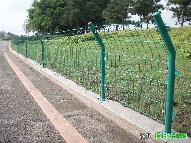 湖北双边护栏-双边护栏实体厂家-龙泰百川栅栏