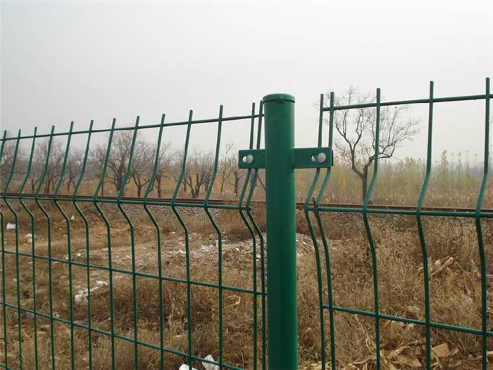 武汉双边丝护栏网、龙泰百川栅栏、双边丝护栏网铁丝网