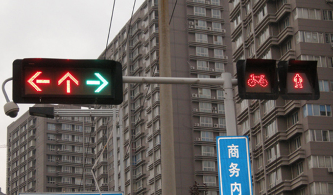 郑州福亦禄交通标牌(图)-红绿灯交通信号灯-开封信号灯