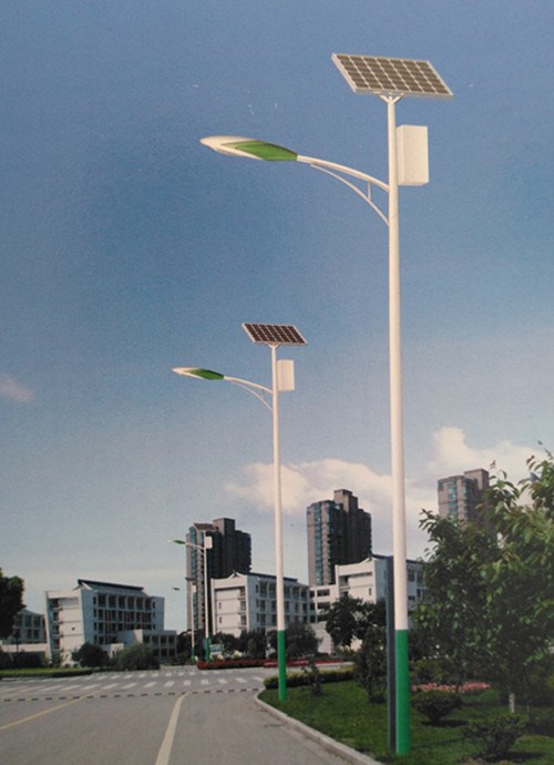 希科节能(图),威海太阳能路灯厂家,太阳能路灯