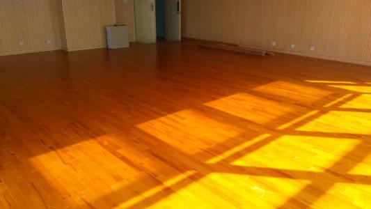 舞台木地板-专业舞台木地板铺设-立美建材品质过硬