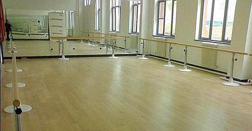 立美建材规格齐全-双层舞台木地板施工工艺-舞台木地板