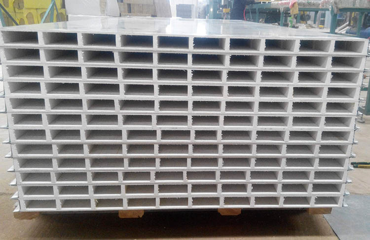 扬州机制中空玻镁板-巨百净化维修保养-机制中空玻镁板生产厂家