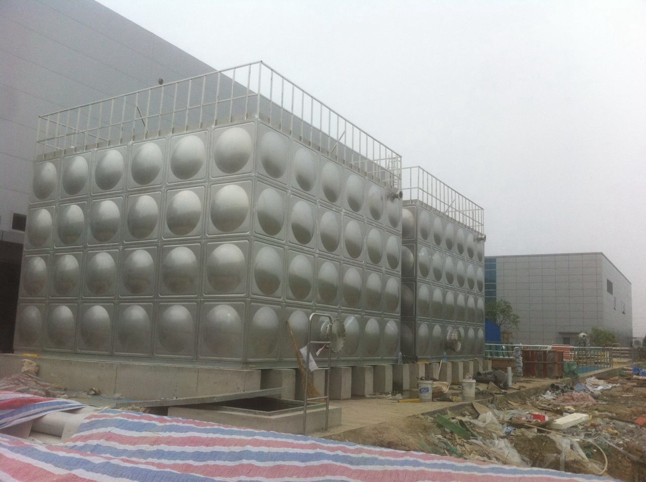 上海不锈钢平板水箱-苏州横泾方圆-大型不锈钢平板水箱