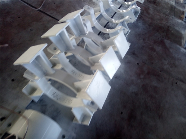 海润管道客户至上-A5基准型双螺栓管夹厂家
