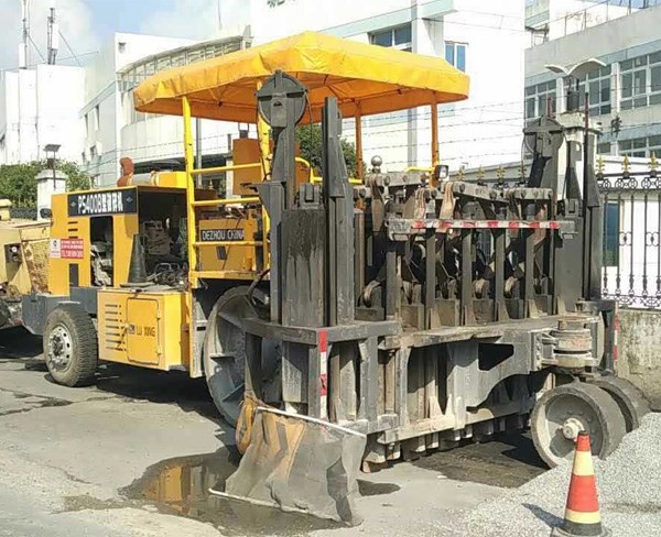 六安混泥土路面破碎機-安徽強建