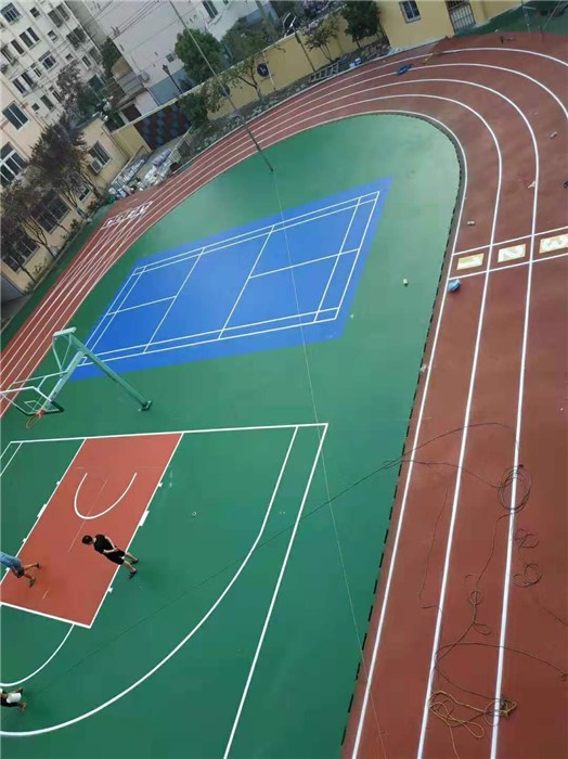 輝躍體育用品批發-丙烯酸籃球場地面工程安裝