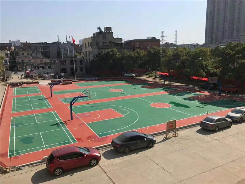輝躍體育用品批發-塑膠籃球場地面場地施工