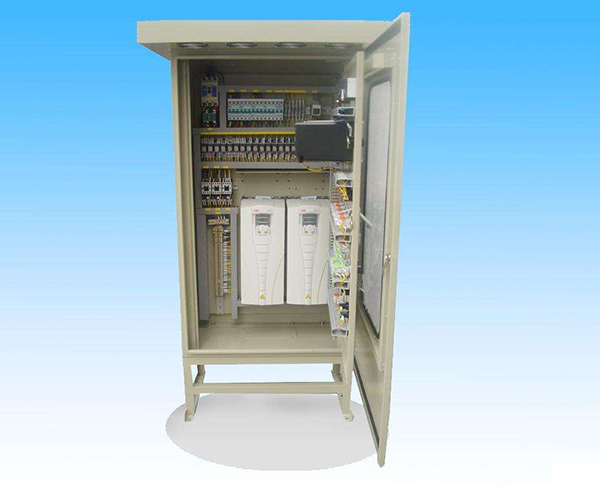 品種多l合肥通鴻(圖)-水泵變頻控制柜報價-水泵變頻控制柜