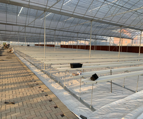 栽培系统多少钱-吊挂草莓栽培系统多少钱-泓稷科技栽培槽