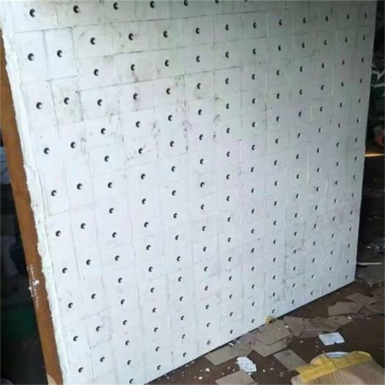 盛騰耐磨價格合理(圖)-焊接陶瓷襯板自銷-焊接陶瓷襯板