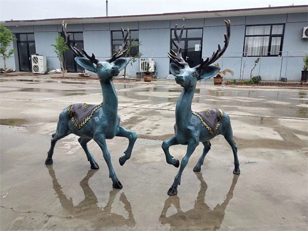 博雅铜鹿(图)-纯铜鹿铸造-天津铜鹿铸造