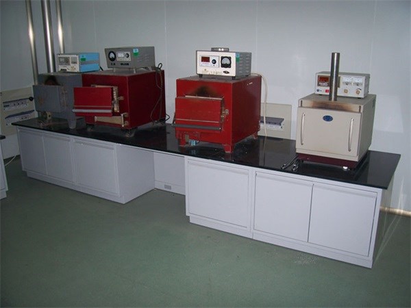 仪器实验台定做-保定仪器实验台-保全实验室设备生产商