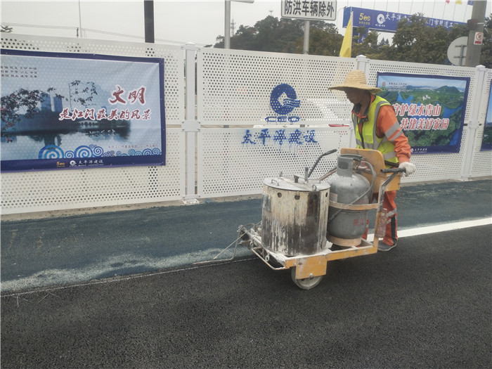 东莞全程交通设施-中山道路划线工程承包公司