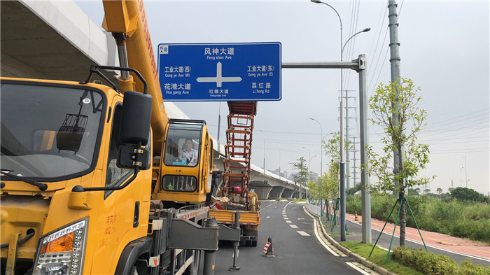 标志牌工程施工队-全程交通设施工程公司-惠州标志牌工程施工队