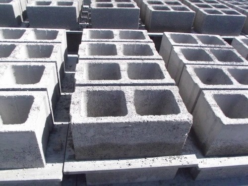 三孔水泥砌块-三孔水泥砌块供应商-汶河水泥制品厂(多图)