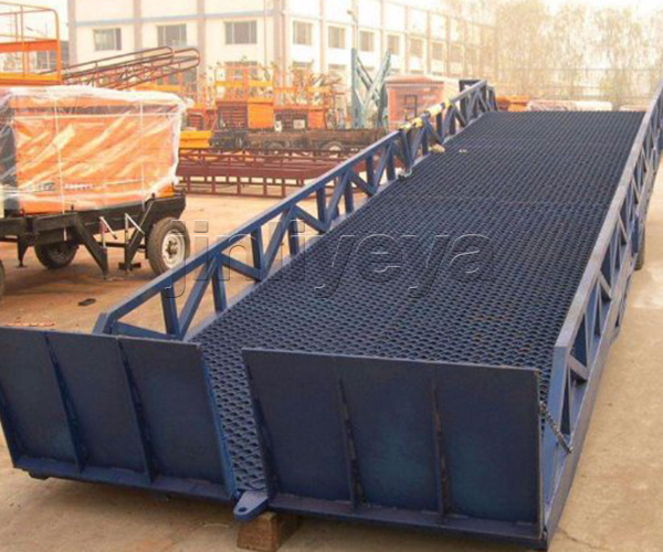 金力机械专业定做-8吨移动装卸桥定制-乌鲁木齐移动装卸桥定制
