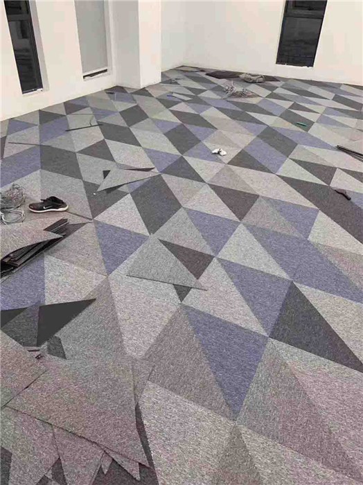 浙江方块地毯-办公室方块地毯-彩旗地毯