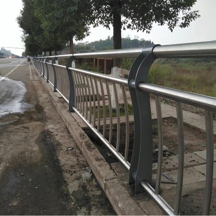 润达护栏制造有限公司(多图)-重庆桥梁栏杆现货