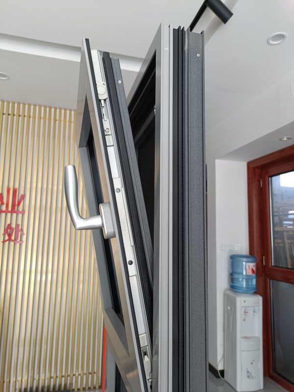 天津美家中亚门窗-90窗纱一体系统门窗定制