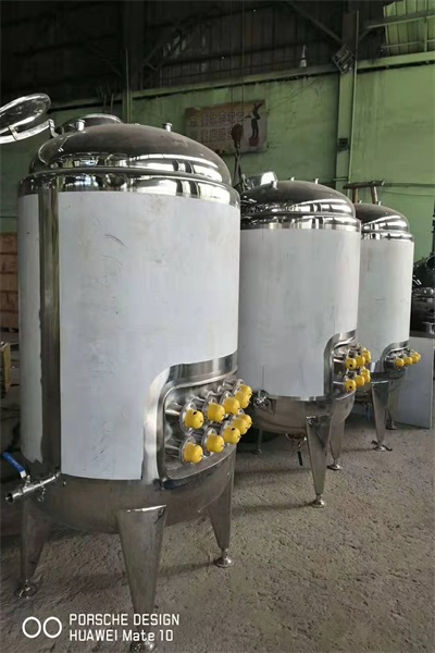 厂家供应乳制品厂40L不锈钢立式小型储罐-远安流体提供管道安装