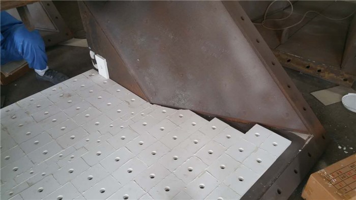 铁岭陶瓷衬板-超鸿耐磨材料-耐磨陶瓷衬板