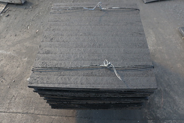 堆焊衬板-超鸿耐磨材料(诚信商家)-堆焊衬板生产厂家