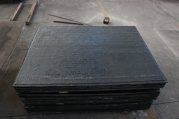 堆焊衬板-堆焊衬板生产厂家-超鸿耐磨材料(多图)