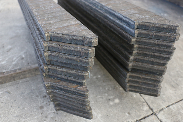 耐磨堆焊衬板-堆焊衬板-超鸿耐磨材料(查看)