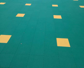 滇耀体育地板安装-昆明悬浮拼装地板施工预算-悬浮拼装地板施工