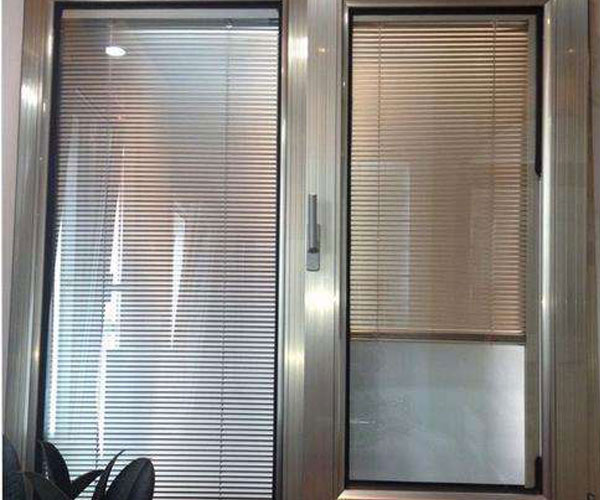 济南市天桥区三朵云门窗(推荐商家)-120系列门窗维修换玻璃电话