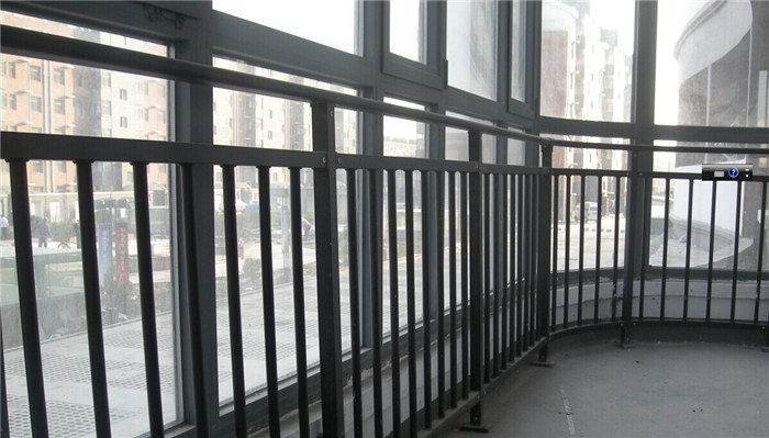 市政铁艺护栏-市政铁艺护栏联系方式-世通铁艺制造厂