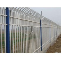 锌钢护栏_世通铁艺(在线咨询)_锌钢护栏