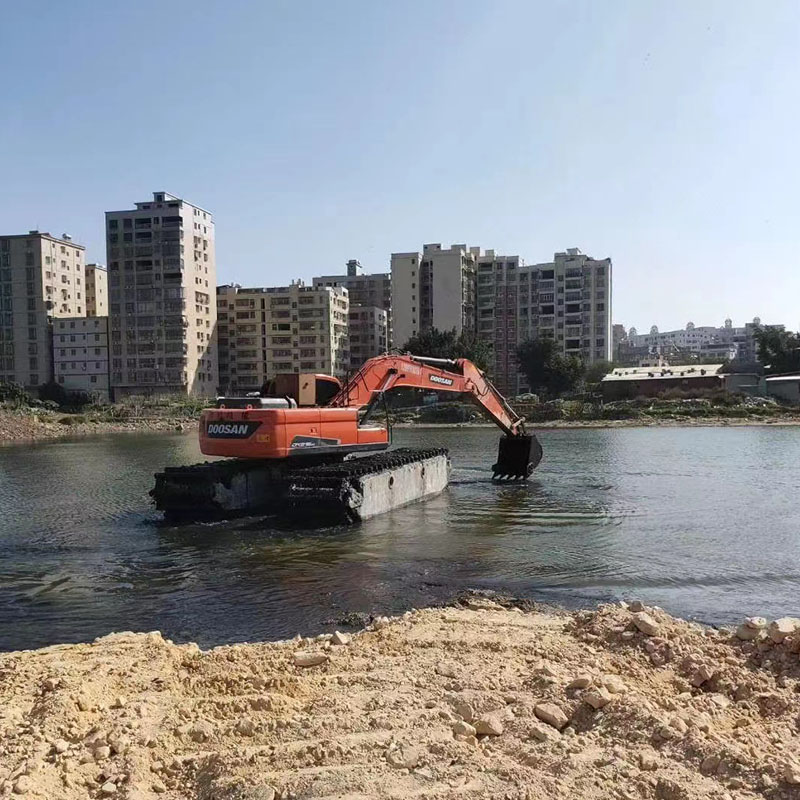 大沙華澤水上挖機出租-河道清理船挖機租賃廠家