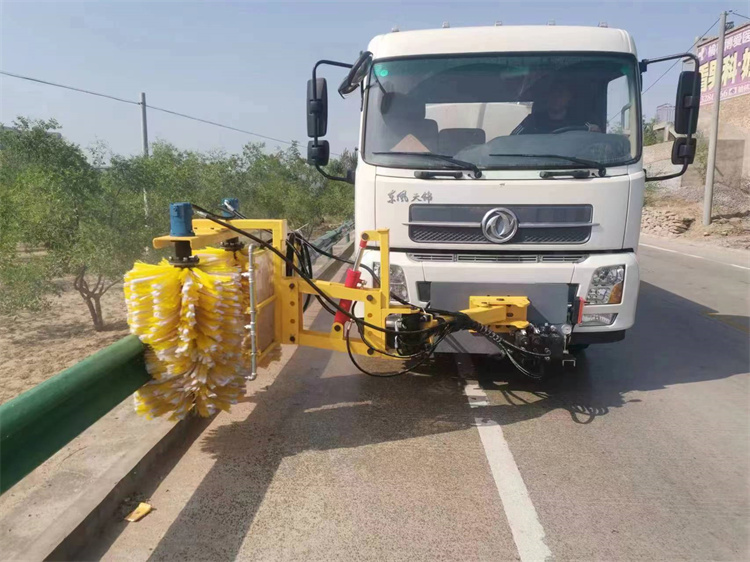 海南雙面護欄清洗機-德力金機械材質精良-雙面護欄清洗機多少錢