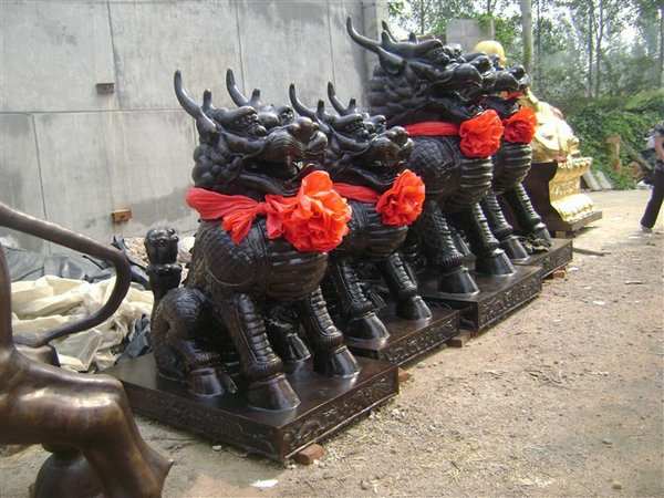 銅麒麟雕像-泉州銅麒麟-匯豐銅雕