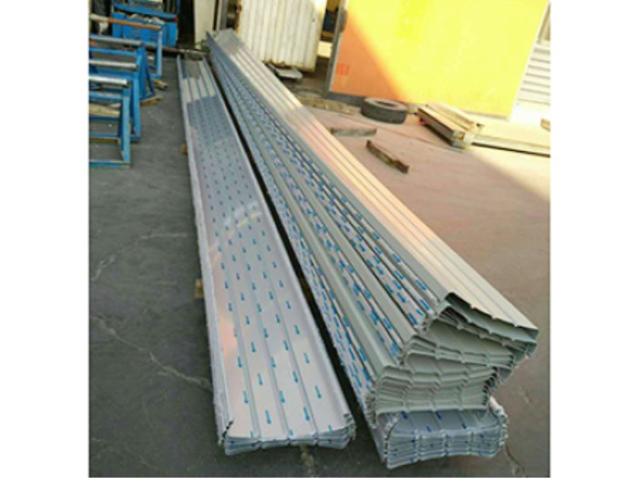 鋁鎂錳板屋面材料工廠