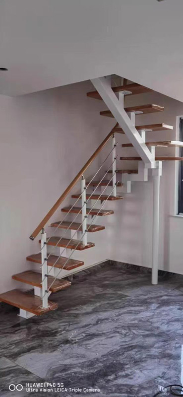 钢木楼梯-钢木楼梯安装-杭州顺发楼梯定制
