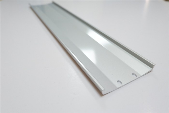 淮安鋁型材生產廠家-移門鋁型材生產廠家-蘇州大用鋁型材加工