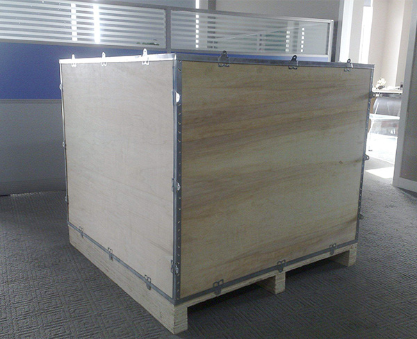 金海木業包裝公司(圖)-木箱鋼邊箱廠家-滁州鋼邊箱廠家