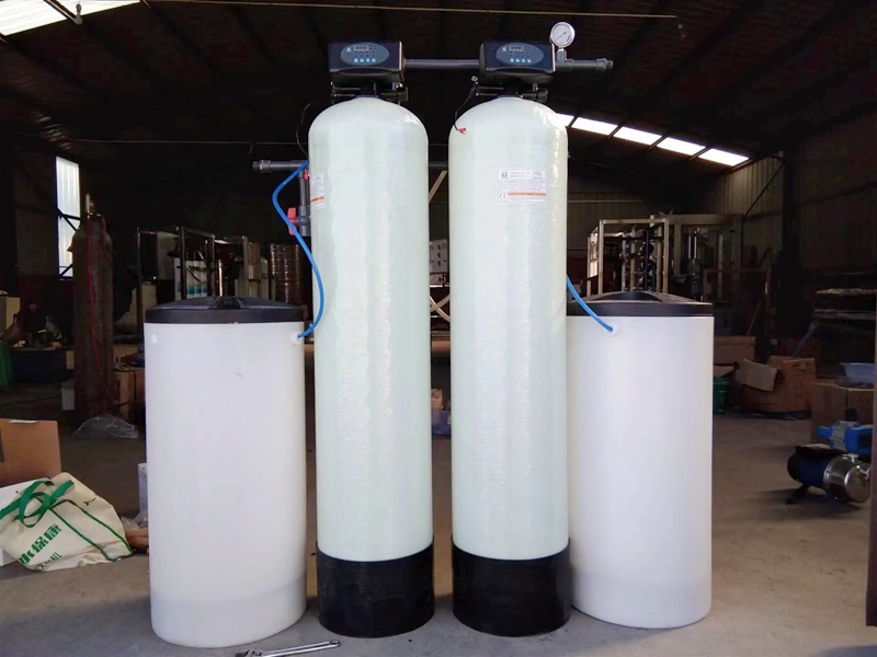 樹脂軟化水設備圖片